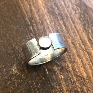 Sterling Silver & Moonstone Ring